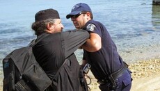 Police preparing to storm Esphigmenou Monastery on Mount Athos