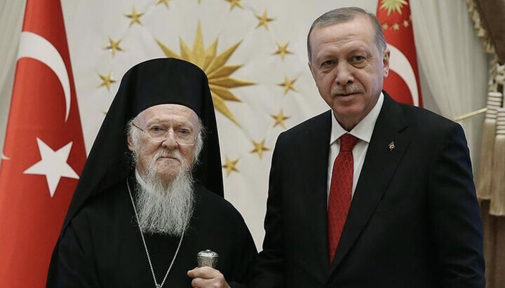 Patriarch Bartholomew threatened with revocation of Turkish citizenship