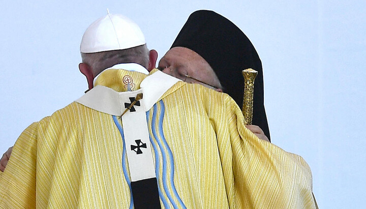 Will Pope Francis and Patriarch Bartholomew test unification in Ukraine? Photo: EPA-EFE/LUCA ZENNARO