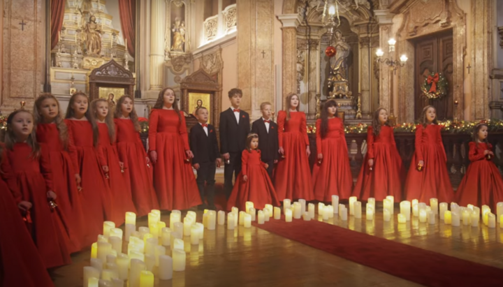 The Christmas carol is performed by children from the Ukrainian Orthodox parish in Lisbon. Photo: YouTube screenshot