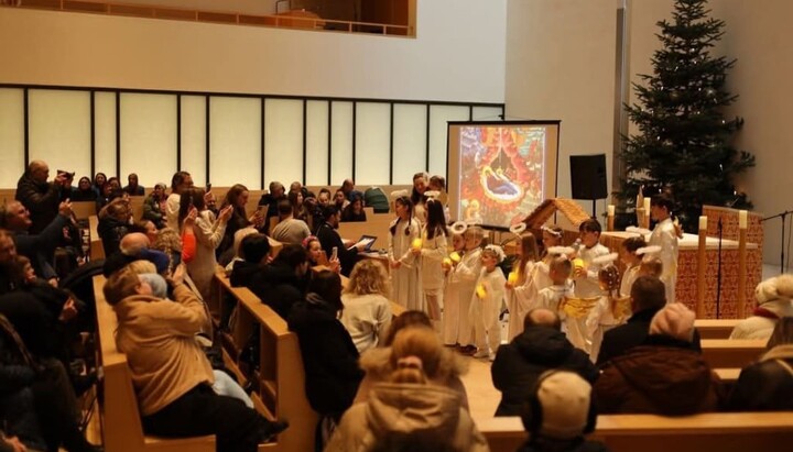 Christmas festivals of Ukrainian carols in Germany. Photo: UOC DECR