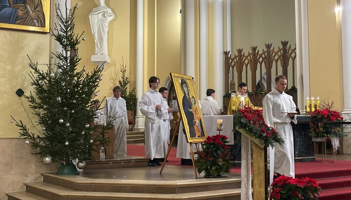 Cathedral of the Immaculate Conception of the Blessed Virgin Mary in Moscow. Photo: Sota