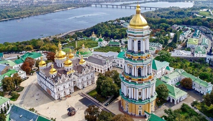 Kyiv-Pechersk Lavra. Photo: Katarin Tour