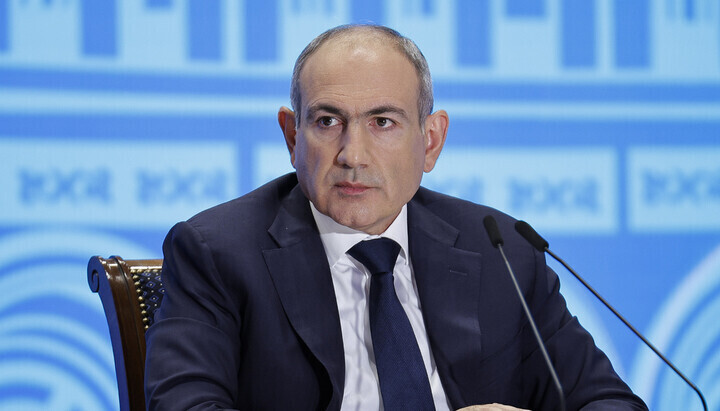 Pashinyan Vows to Lead 'Cleansing' of Armenian Clergy