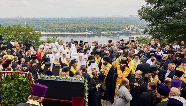 UOC moleben on Volodymyrska Hill on the Day of the Baptism of Rus’ – 2018. Photo: UOJ