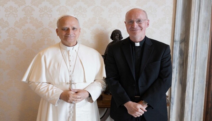 Photo: James Martin, SJ/X