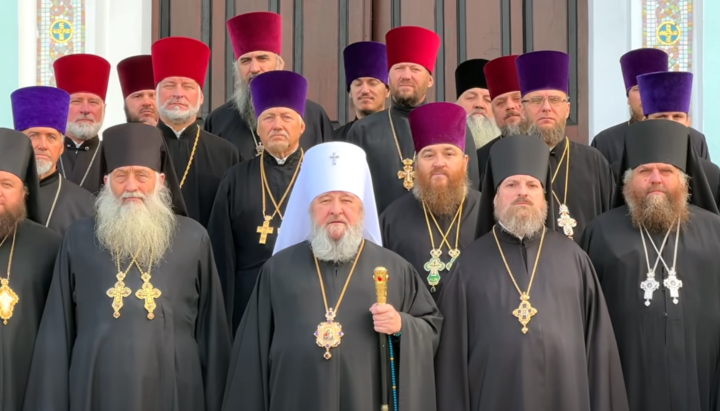 Met. Volodymyr and the clergy of the Volodymyr-Volynskyi and Kovel Eparchy. [CREDIT: Facebook]