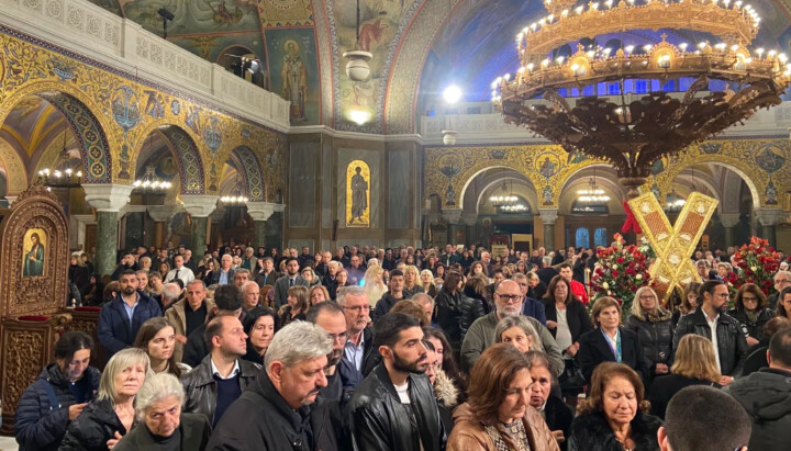 Faithful gather in the Cathedral of St. Andrew for the Feast of the First-Called Apostle. Photo: pelop.gr