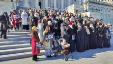 Nearly 200 Orthodox Christians Gather in DC to Support UOC