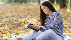 France Moves to Ban Social Media for Children Under 15