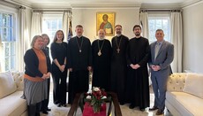 Metr. Saba Meets Youth Ministry Leaders in Englewood