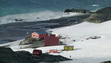 Bulgarian Antarctic Base Receives Icons of Virgin and Child, St. Demetrios