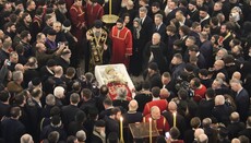 Georgian Faithful Honor Patr. Ilia II in Massive Funeral Procession