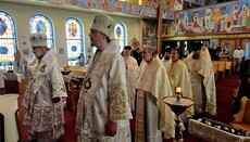 Bp. Vasily Gives Confession Talks at Clergy Convocation