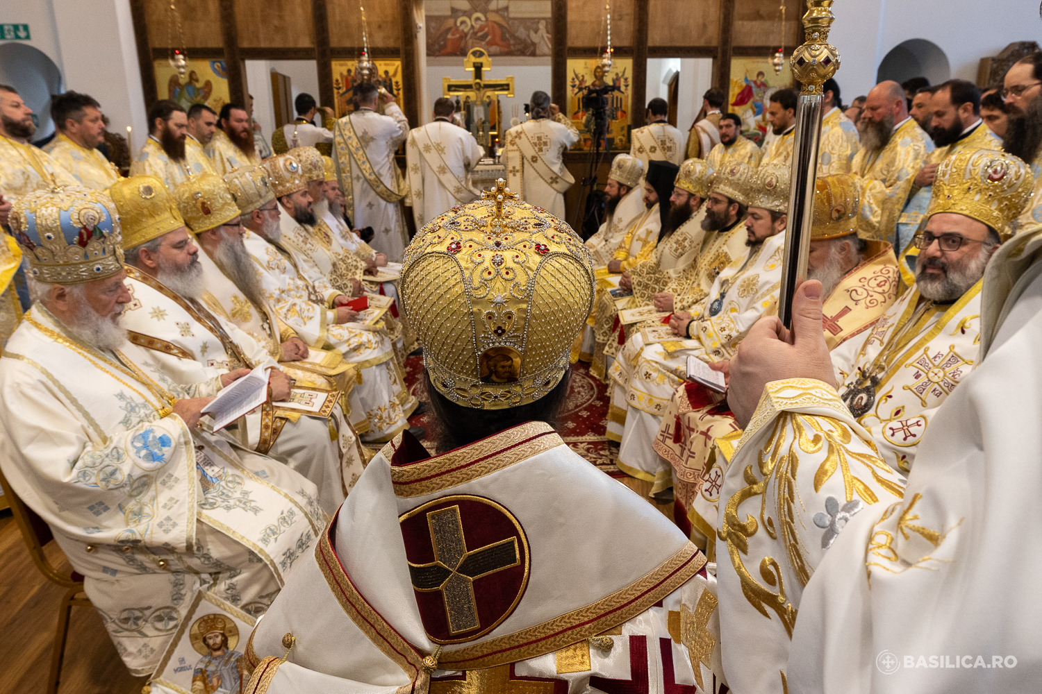 Archbishop Atanasie Enthroned as First Romanian Orthodox Bishop in the UK - photo 2